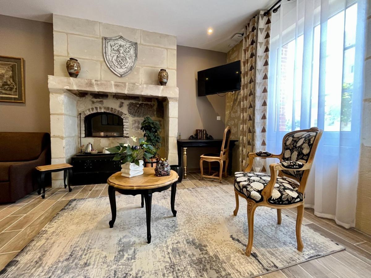 Cave Auger La Maison D'Hotes Restigne ภายนอก รูปภาพ