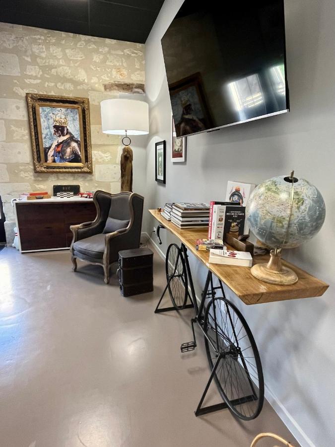 Cave Auger La Maison D'Hotes Restigne ภายนอก รูปภาพ